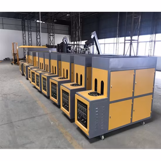 工場価格 2500bph 安定した生産半自動プラスチック ペット飲料水ボトル ブロー成形機